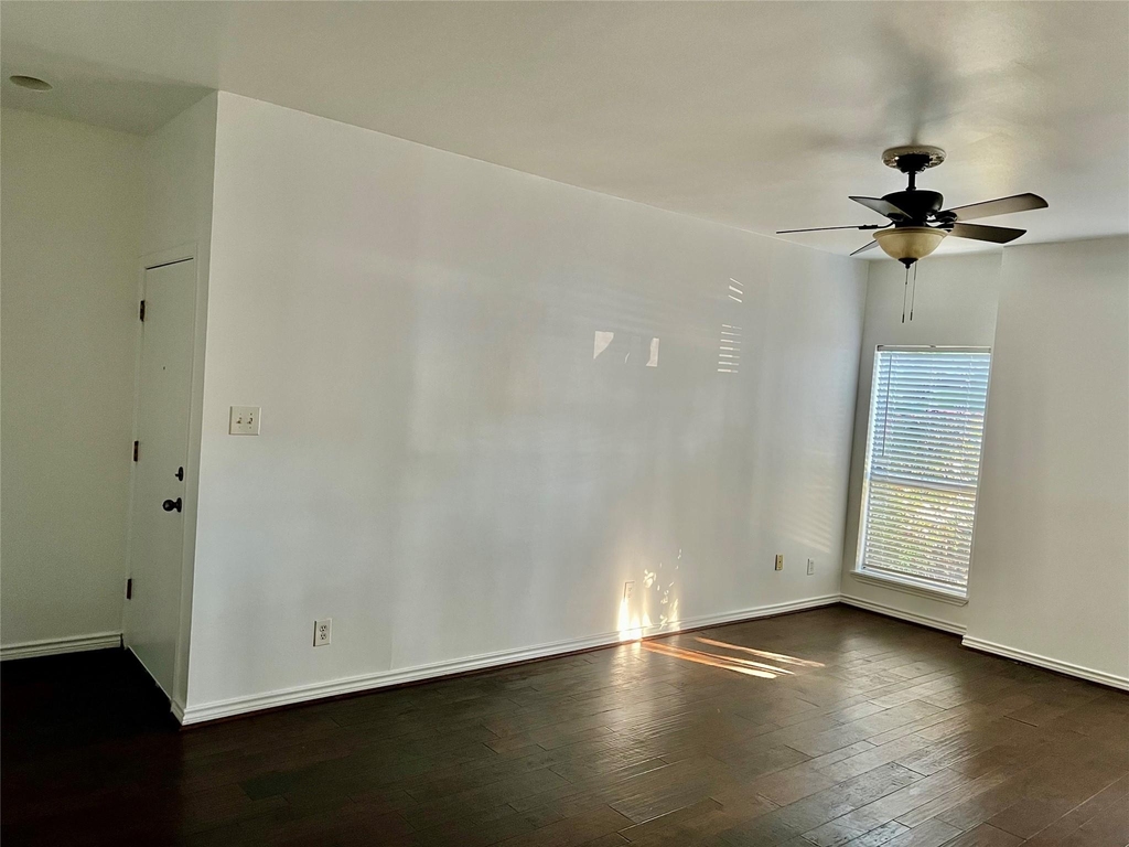10047 Westpark Drive - Photo 5