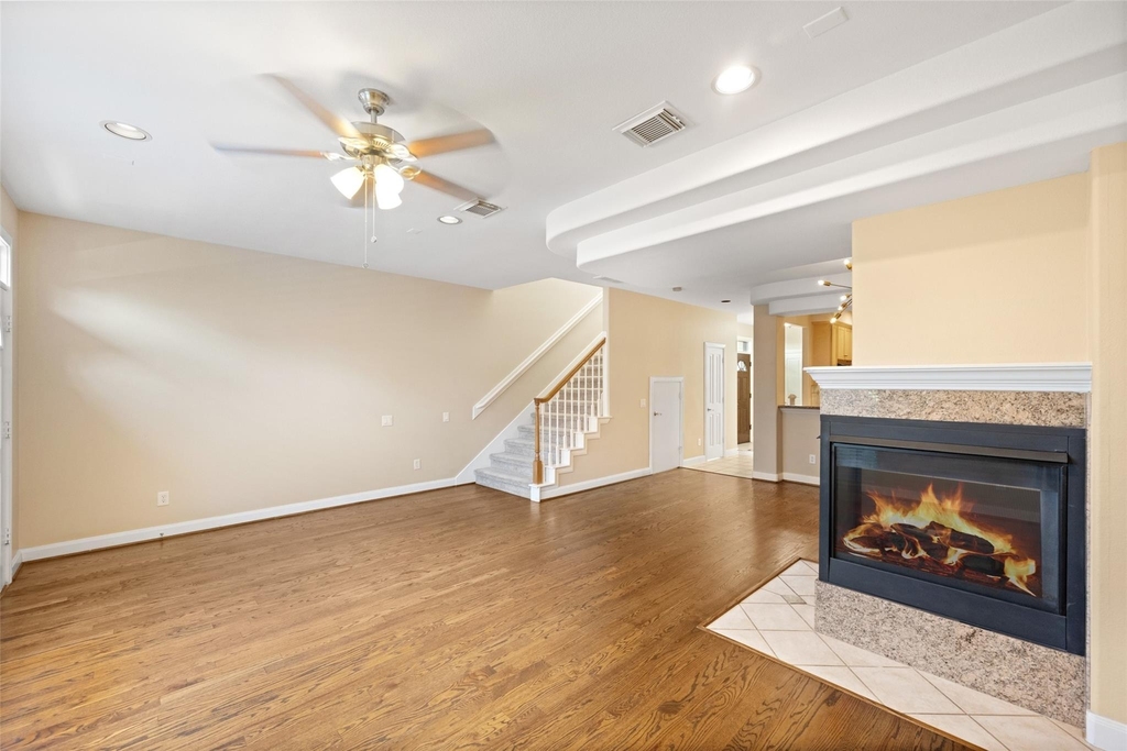 2406 Calumet Street - Photo 14