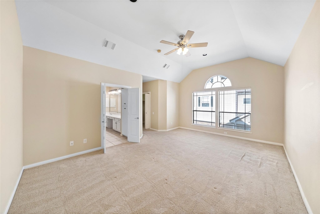 2406 Calumet Street - Photo 1