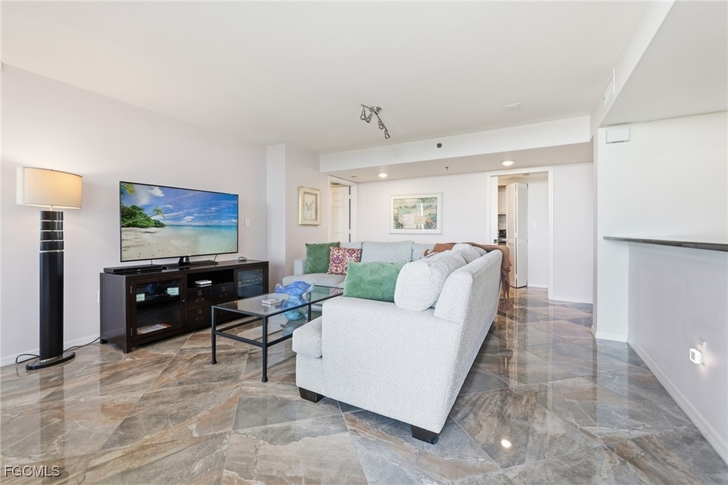 6585 Nicholas Boulevard - Photo 1