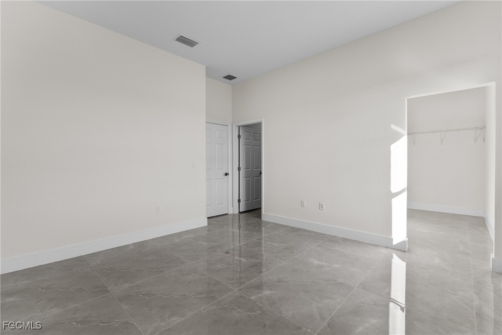 1134 Cumming Street E - Photo 17
