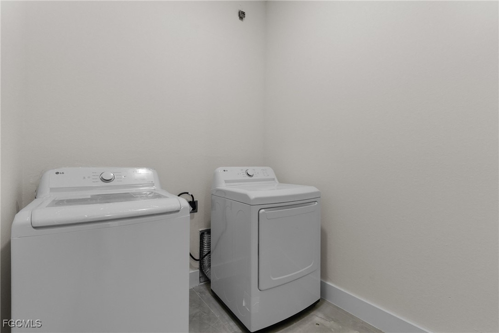 1134 Cumming Street E - Photo 22