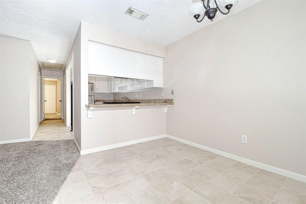 518 Moore Street - Photo 6