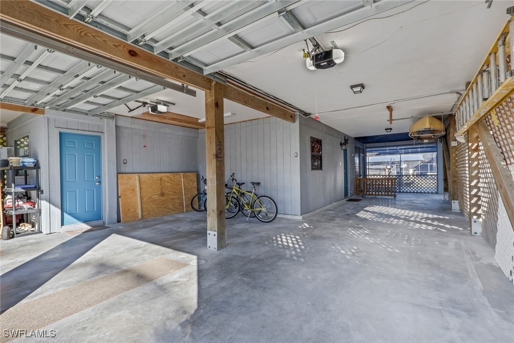 1282 Belaire Court W - Photo 34