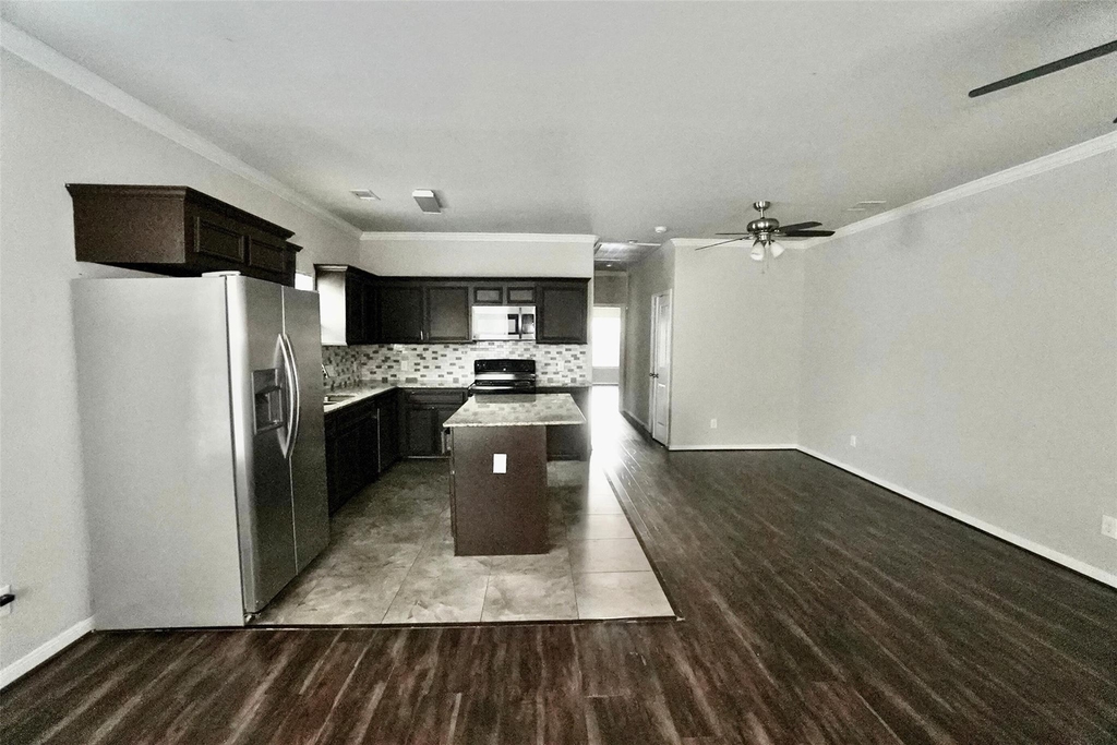 2523 Kirk Street - Photo 4