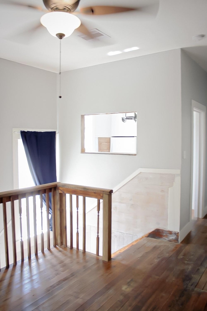 2627 Ave K - Photo 4