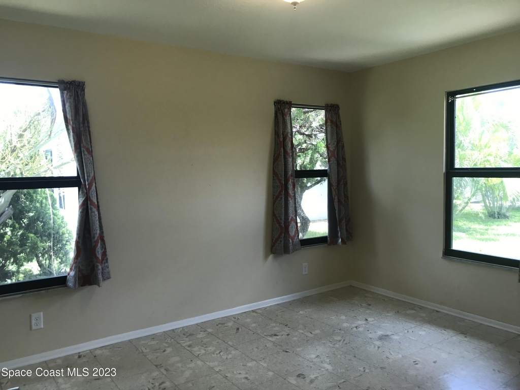 136 Atlantic Drive - Photo 8