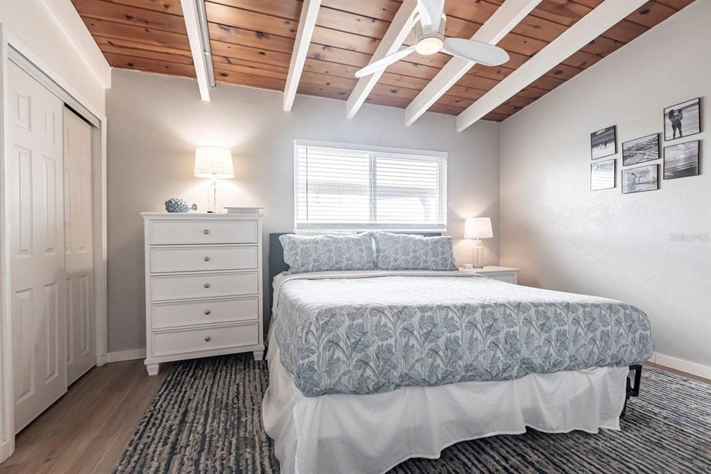6006 Midnight Pass Road - Photo 9