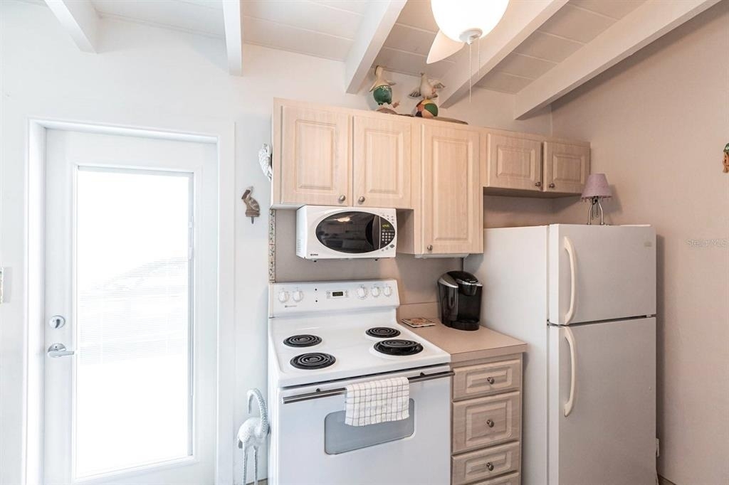 6006 Midnight Pass Road - Photo 6