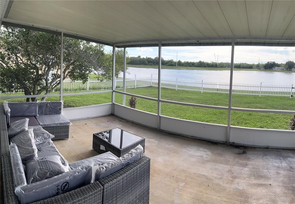 957 Florida Parkway - Photo 4