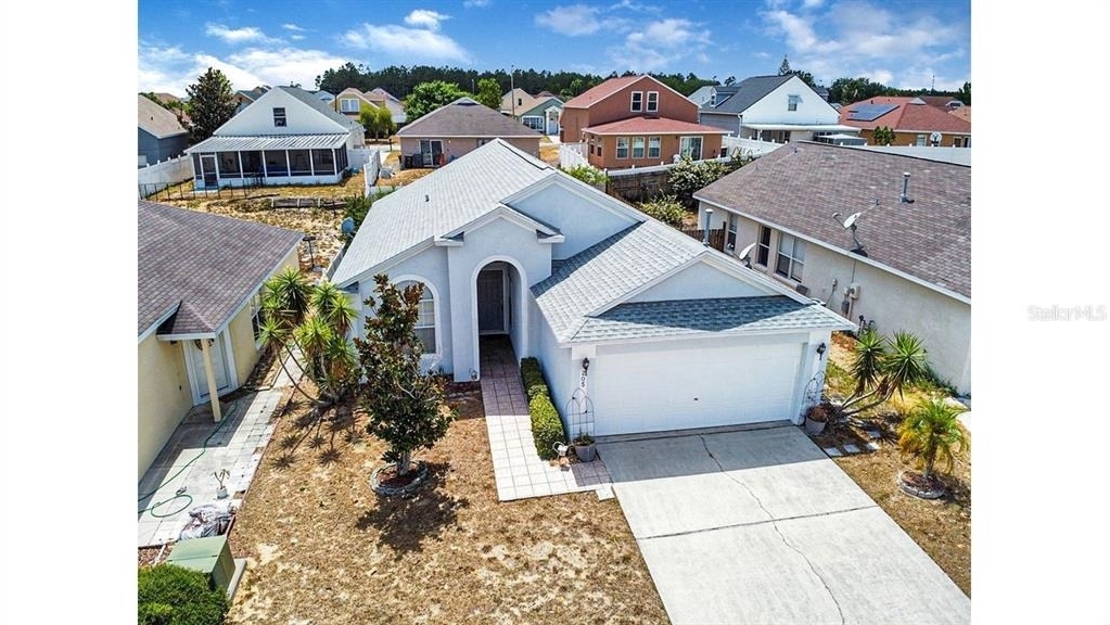 205 Nicholson Drive - Photo 1