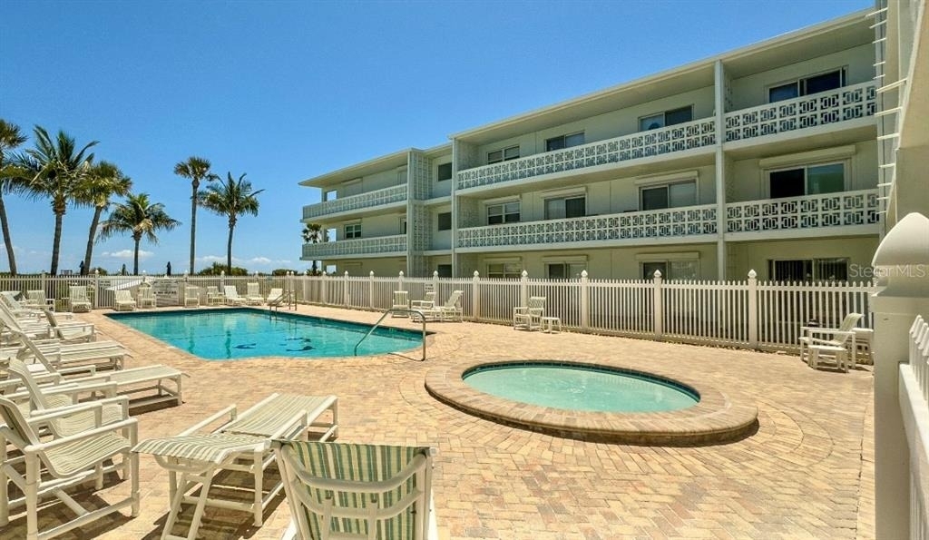 4800 Ocean Beach Boulevard - Photo 2