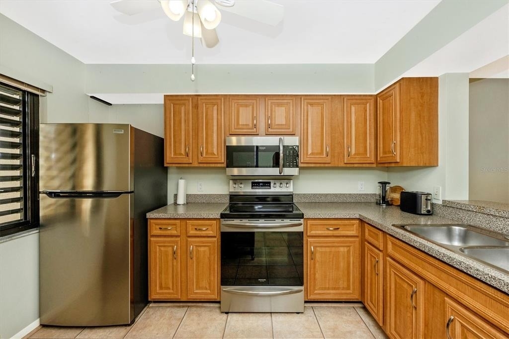 5219 Lake Village Drive - Photo 15