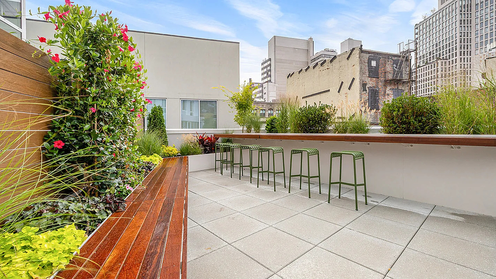 150 Lawrence Street - Photo 16