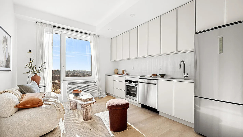 150 Lawrence Street - Photo 1