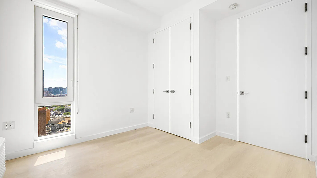 150 Lawrence Street - Photo 7
