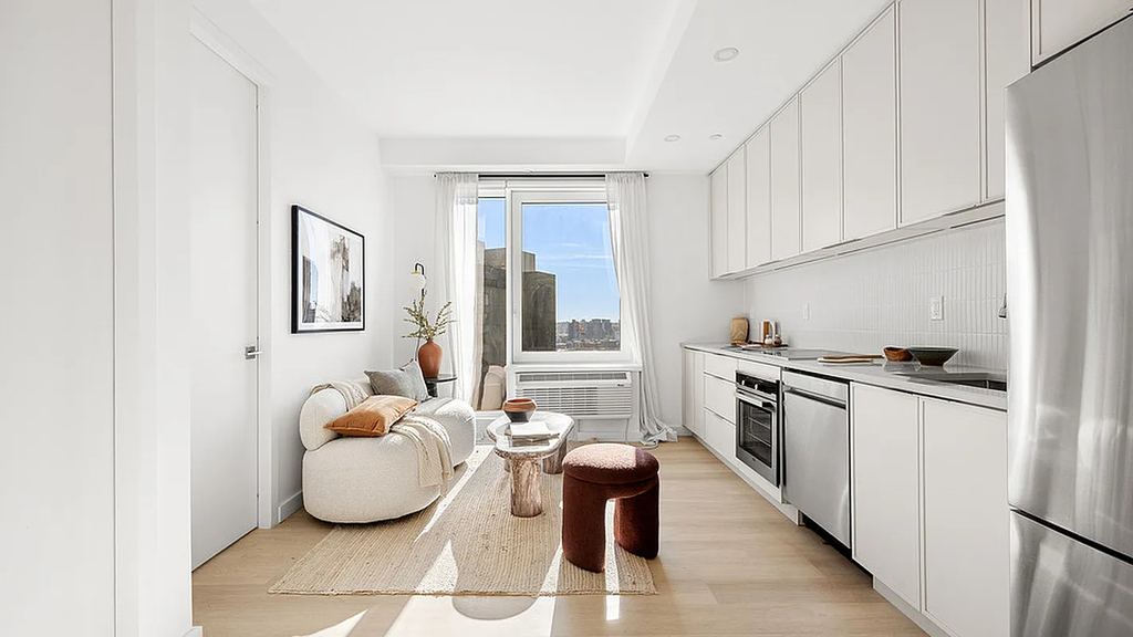 150 Lawrence Street - Photo 0