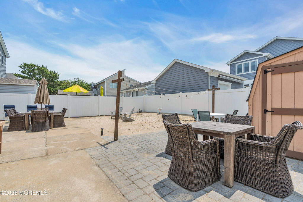 8 President Avenue - Photo 16