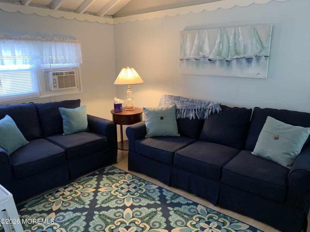 600 Monmouth Avenue - Photo 1