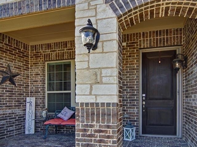 721 10th Street - Photo 1