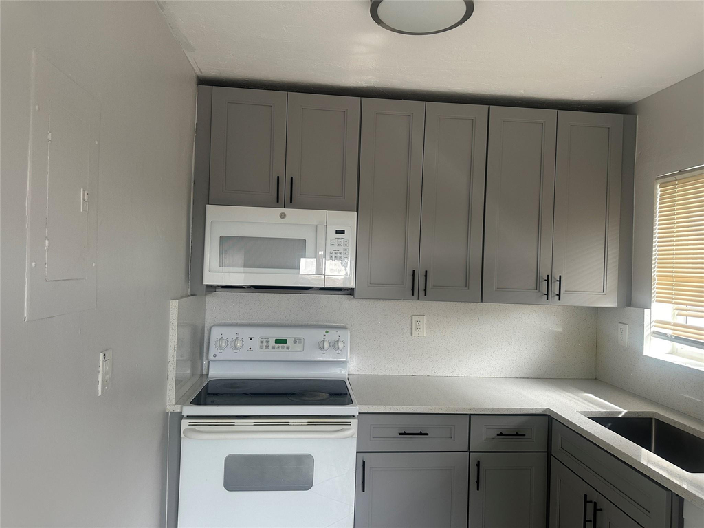 6109 Sw 30th Street - Photo 9
