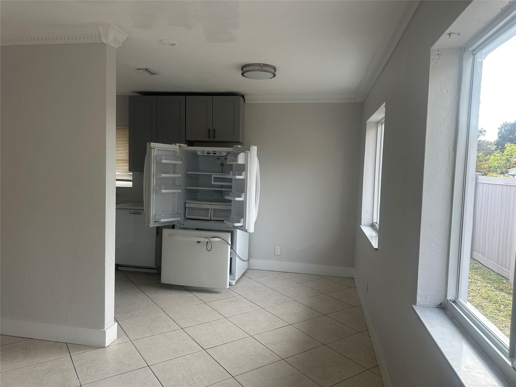 6109 Sw 30th Street - Photo 5