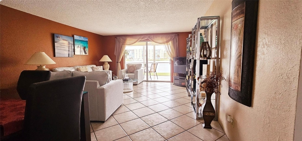 121 Se 3rd Avenue - Photo 11