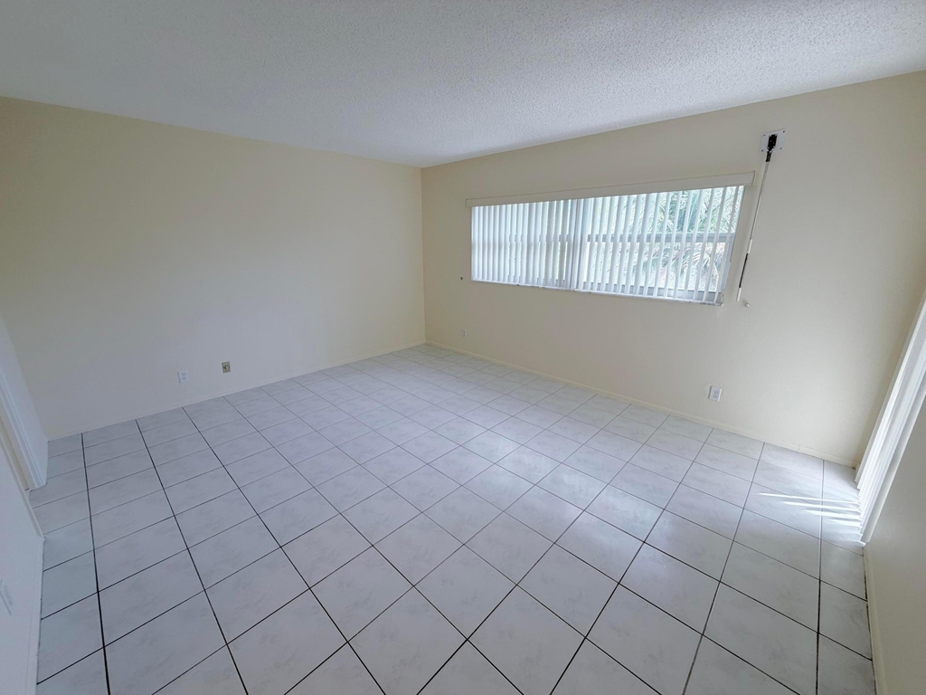 1000 Ne 14th Avenue - Photo 81