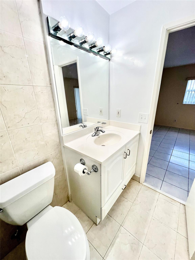 1000 Ne 14th Avenue - Photo 24