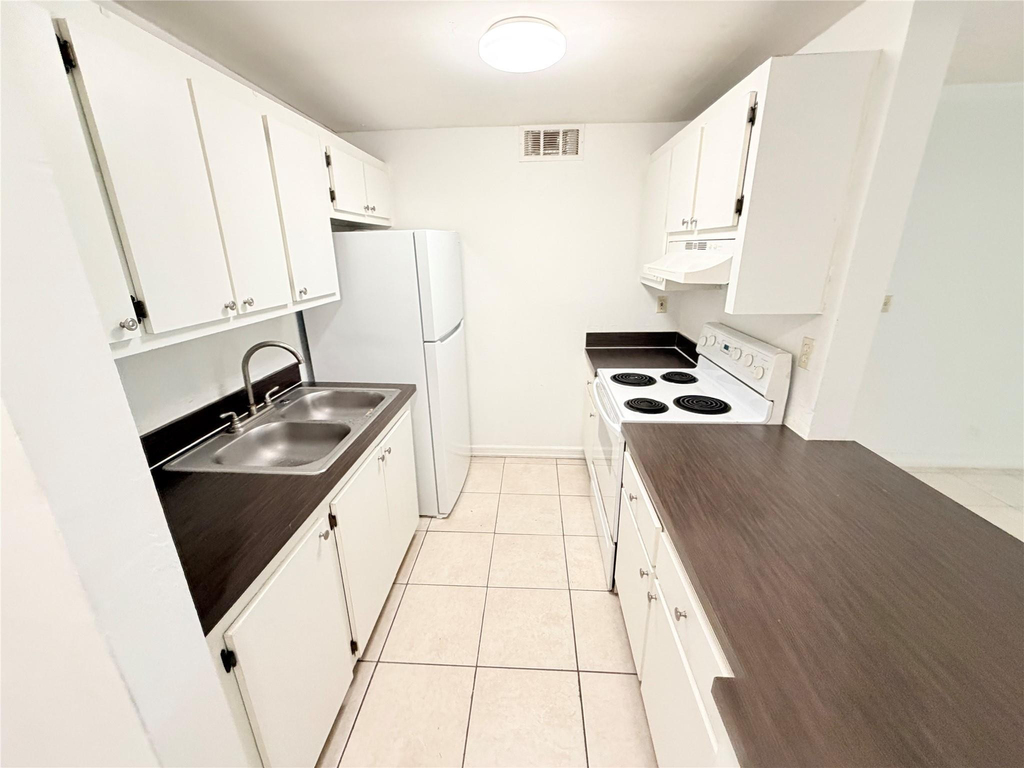 1850 N Congress Avenue - Photo 3