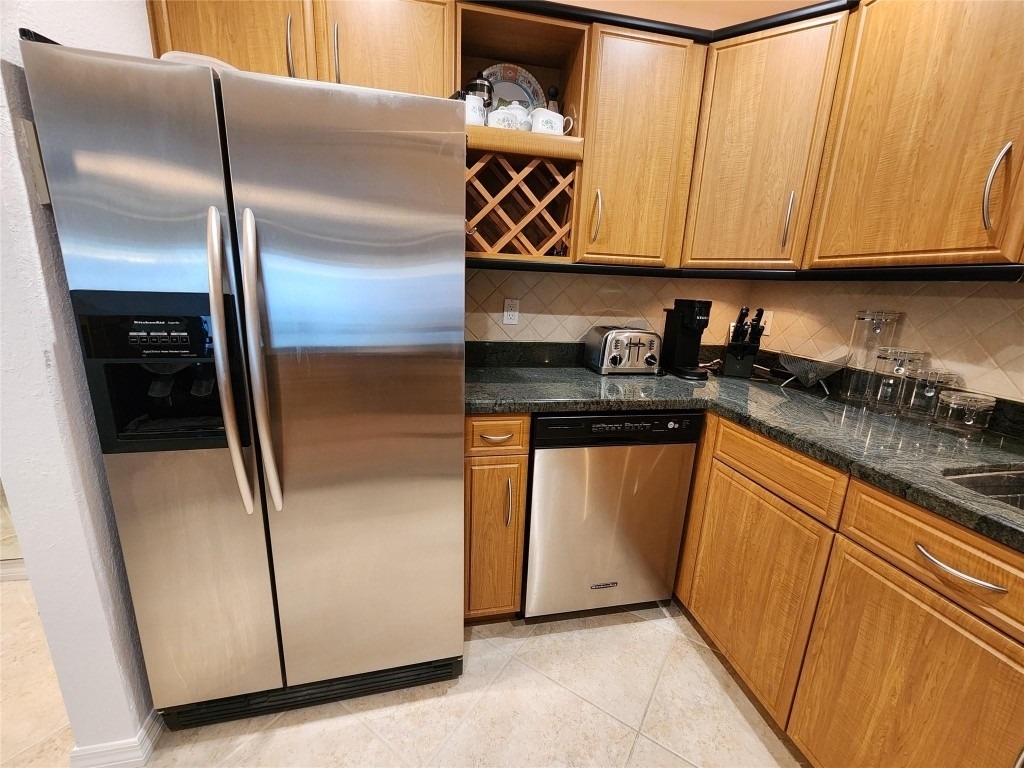 6437 Bay Club Drive - Photo 11