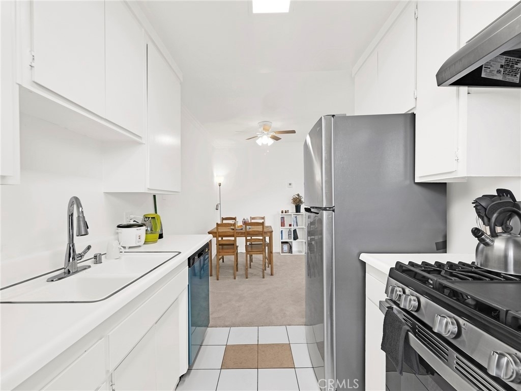 525 S Shelton Street S - Photo 4