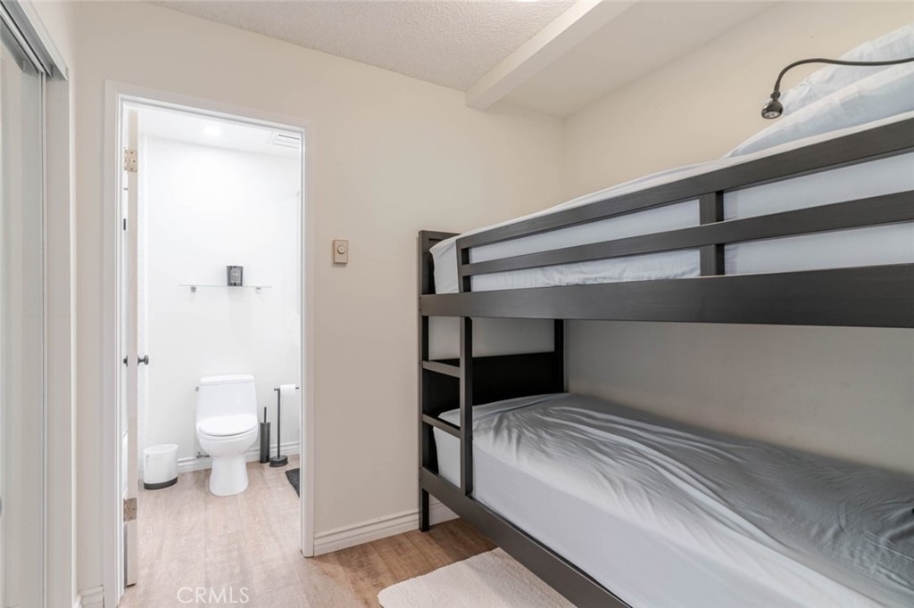 11813 Ellice Street - Photo 7
