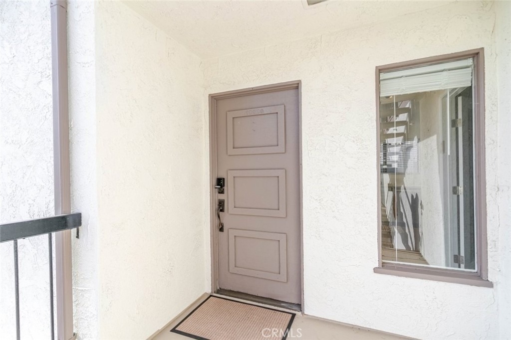 11813 Ellice Street - Photo 35