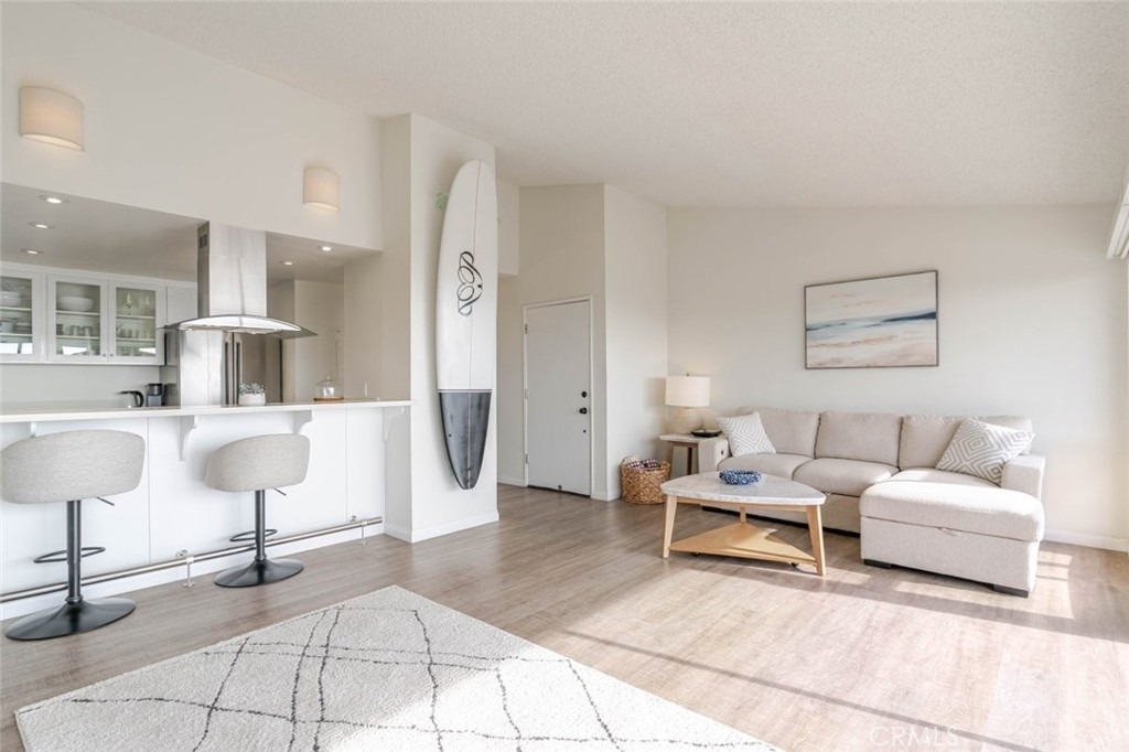 11813 Ellice Street - Photo 17