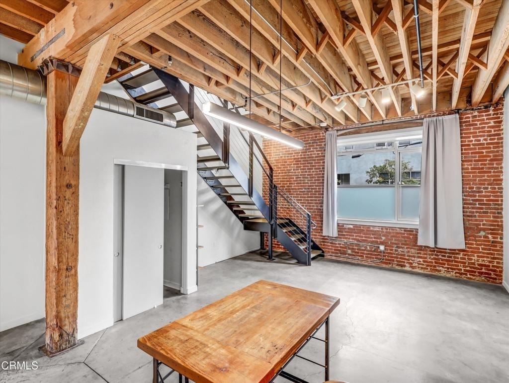 527 Molino Street - Photo 7