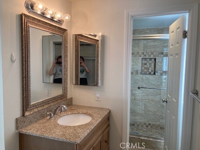 25042 Armagosa Drive - Photo 14