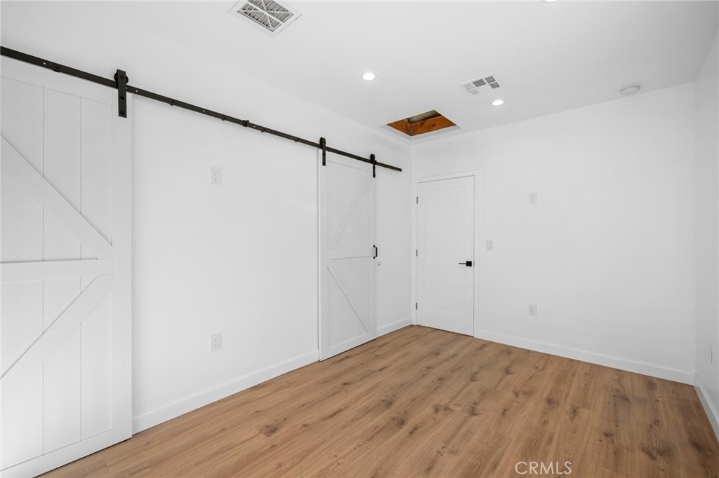 14298 Van Nuys Blvd - Photo 13