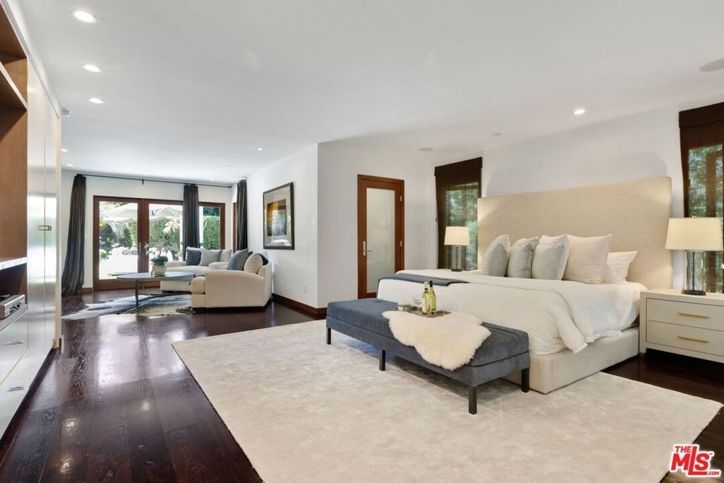 1125 Napoli Drive - Photo 9