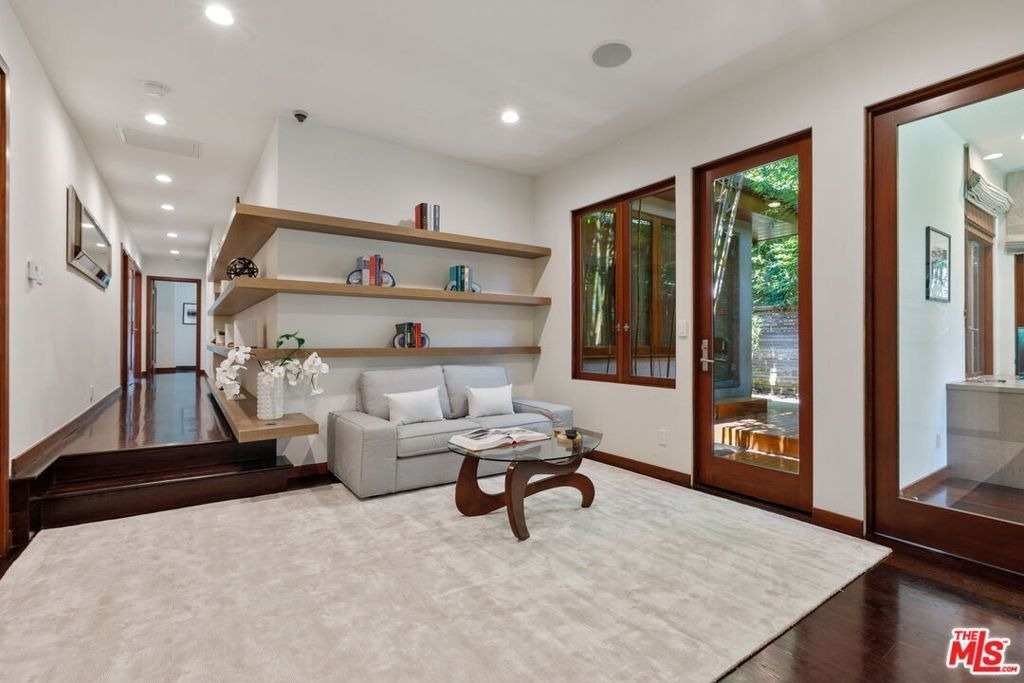 1125 Napoli Drive - Photo 17