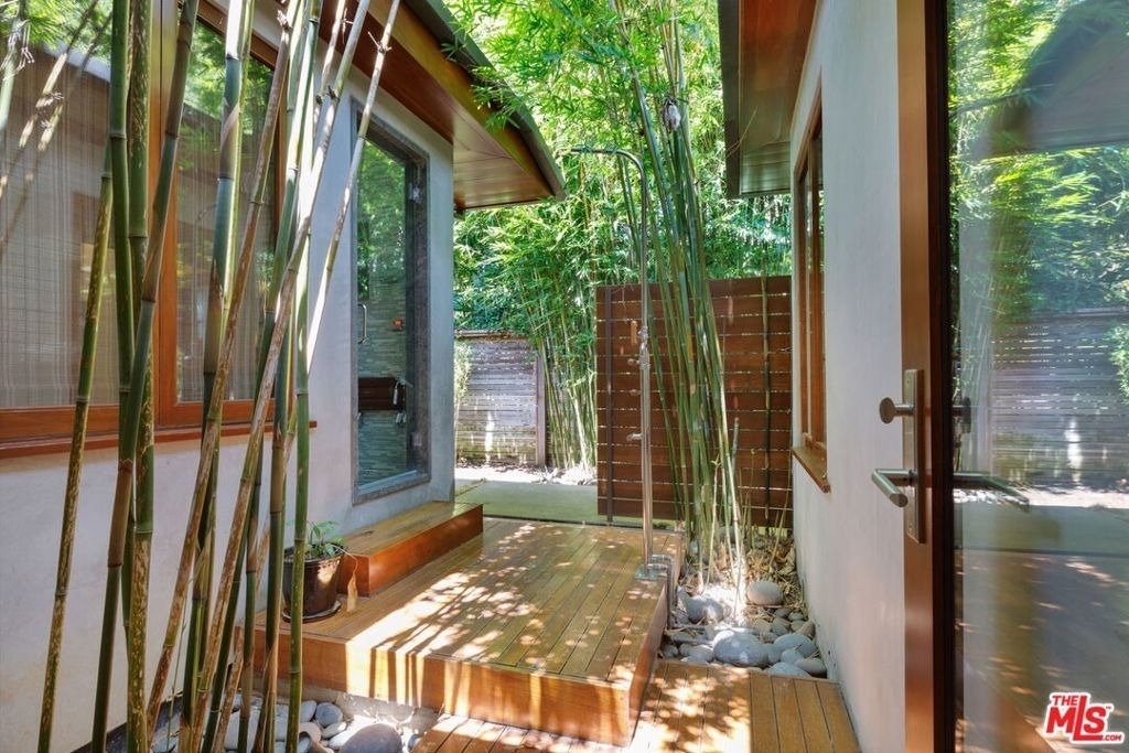 1125 Napoli Drive - Photo 16