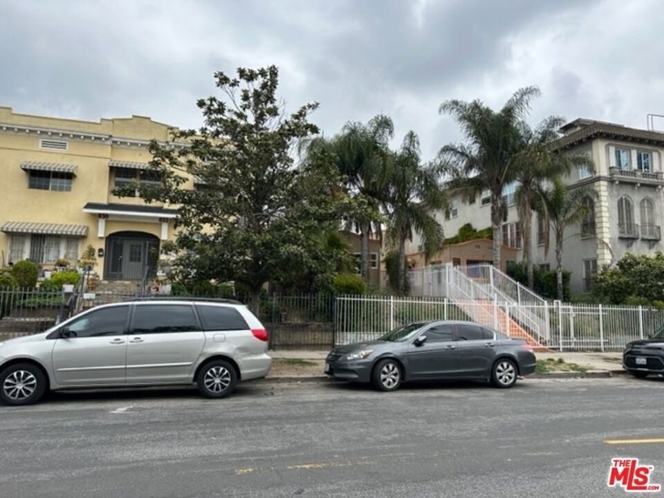 836 S Catalina Street - Photo 4