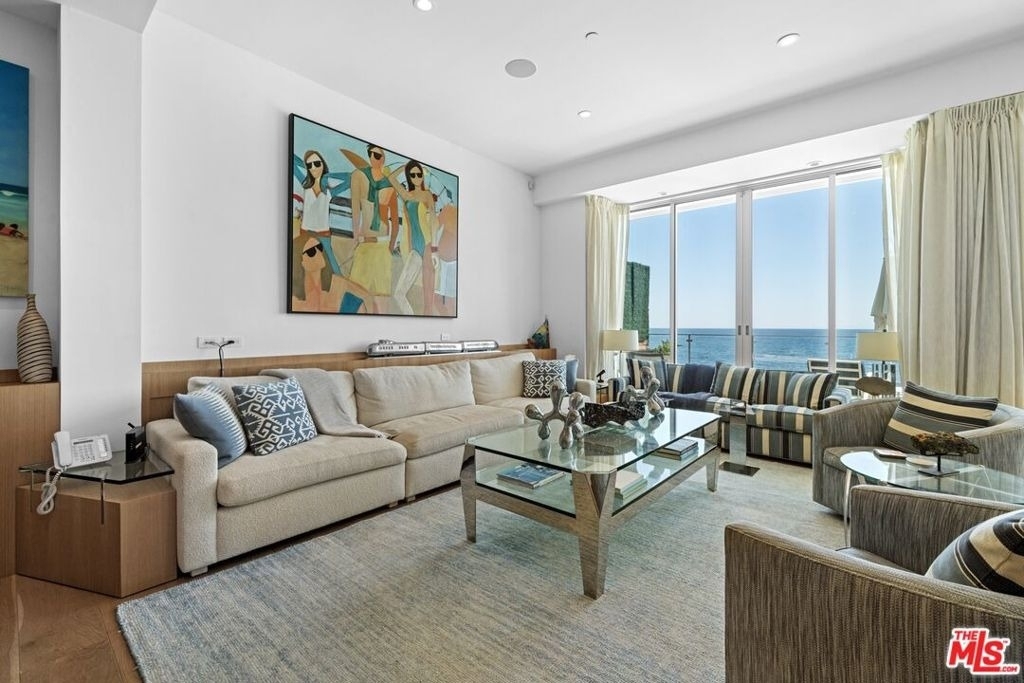 24380 Malibu Road - Photo 3