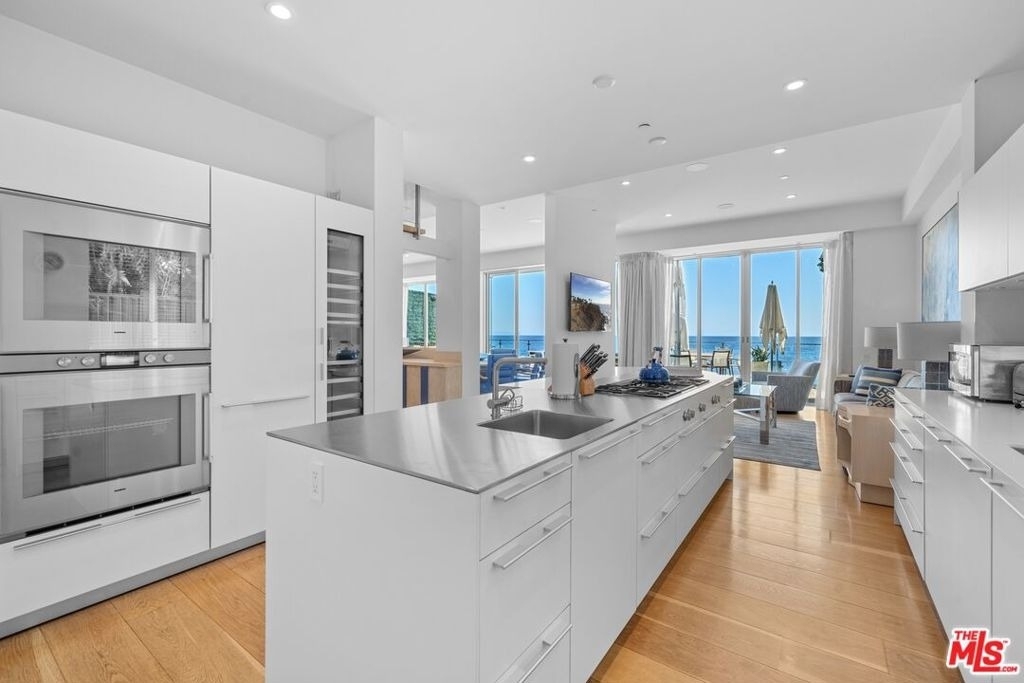 24380 Malibu Road - Photo 14