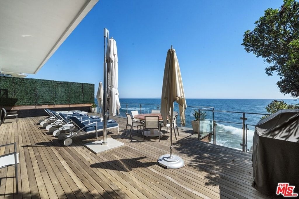 24380 Malibu Road - Photo 16