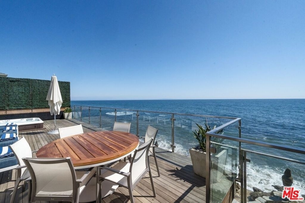 24380 Malibu Road - Photo 18