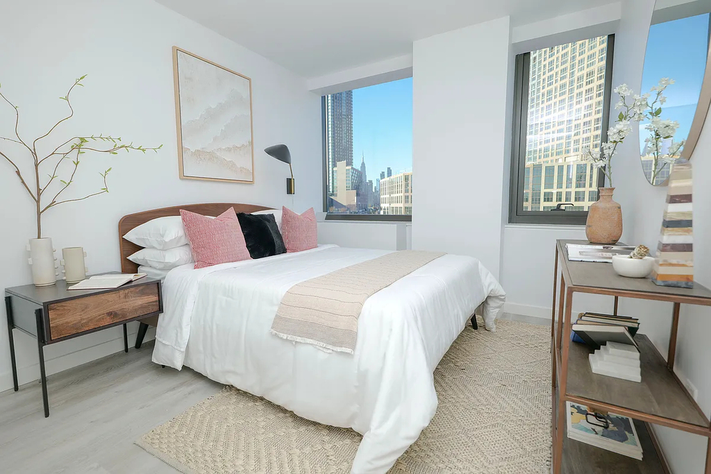 87 Commercial Street - Photo 1