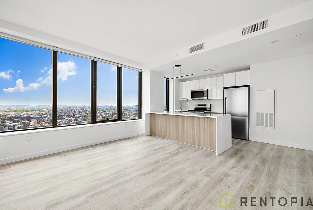 87 Commercial Street - Photo 5