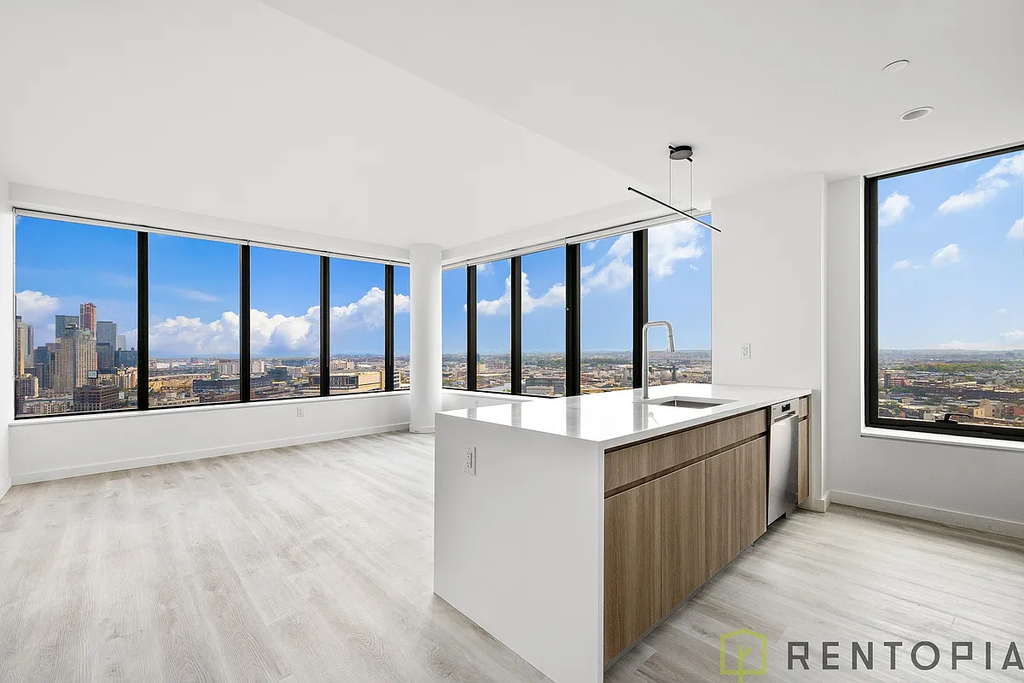 87 Commercial Street - Photo 4