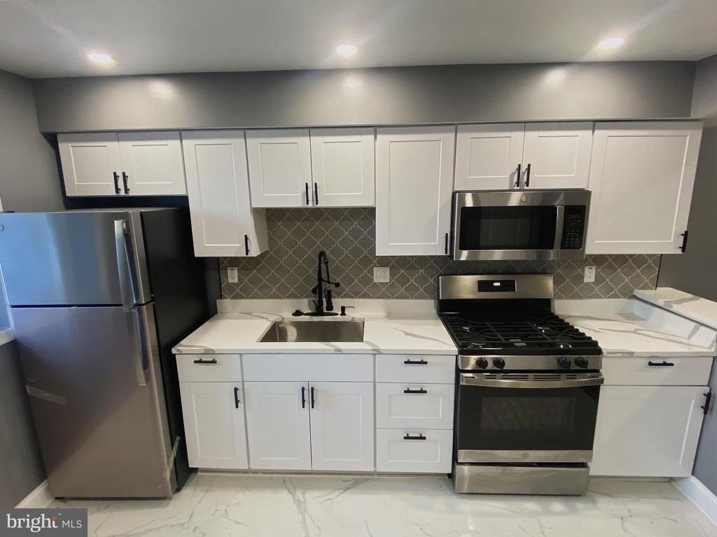 1604 Cliftview Avenue - Photo 4